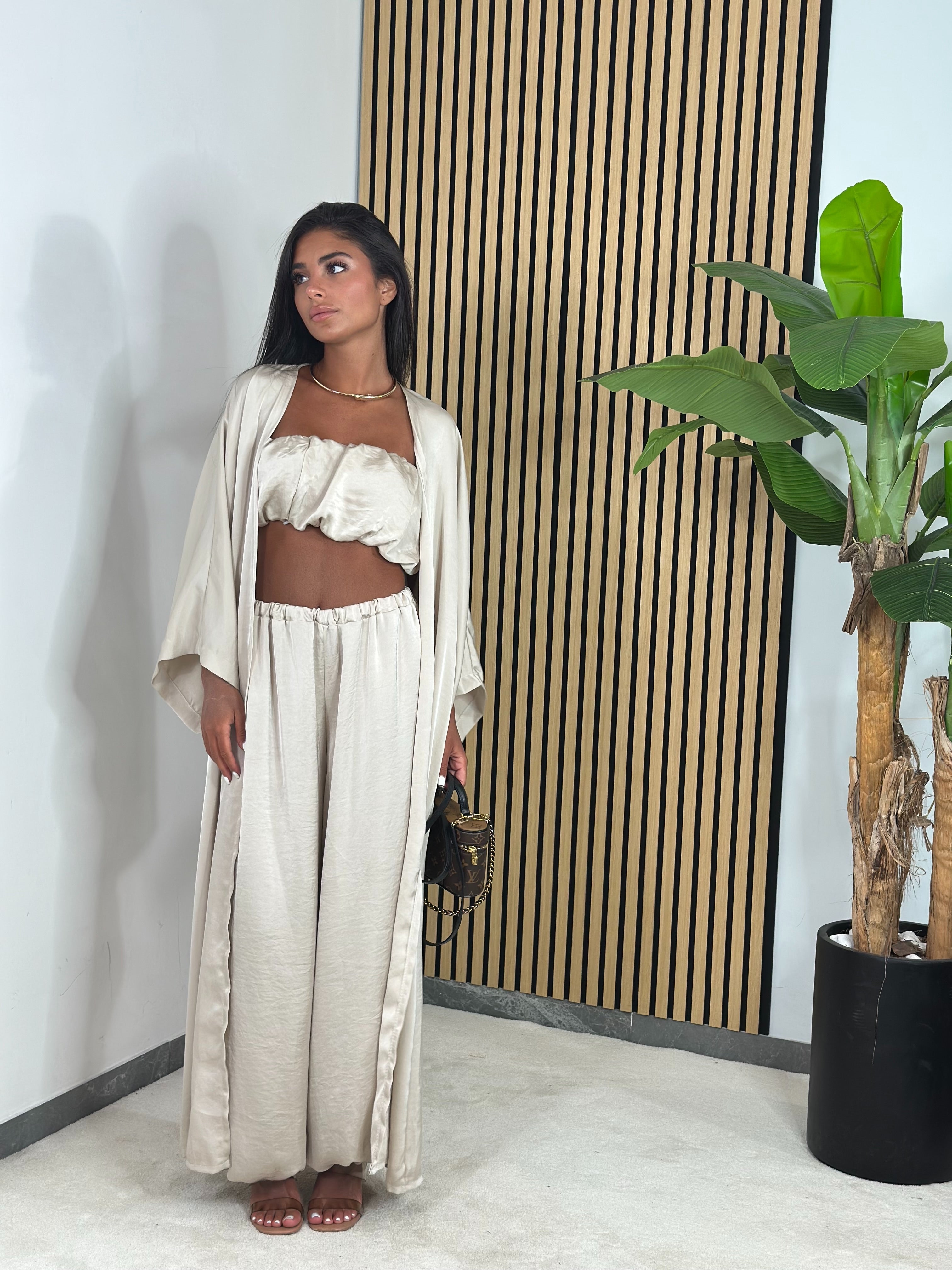 Set Aisha
