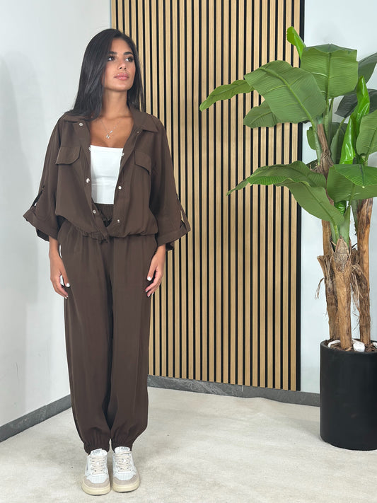 Set brown