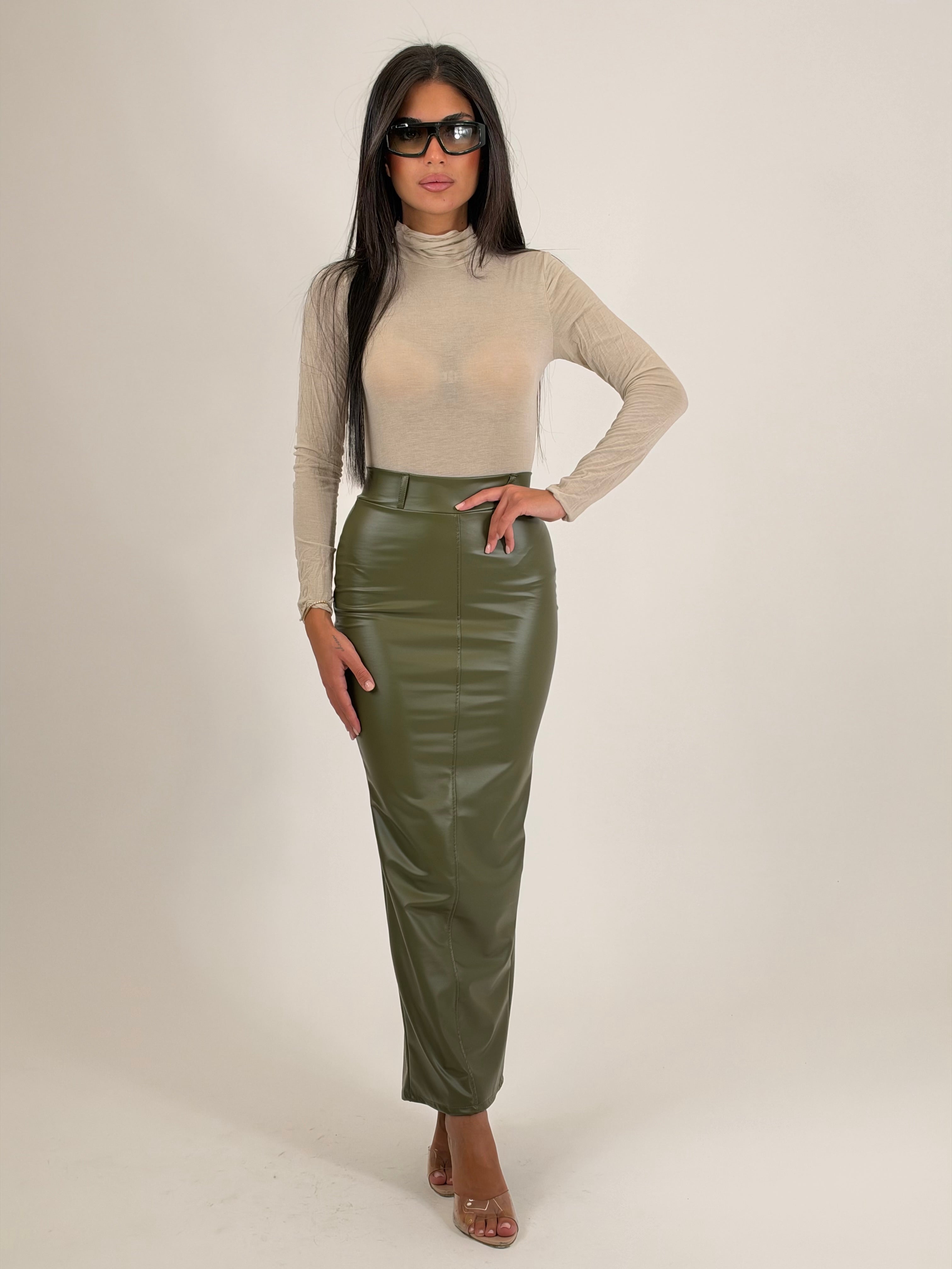 Completo Office: longuette + maglia cashmere