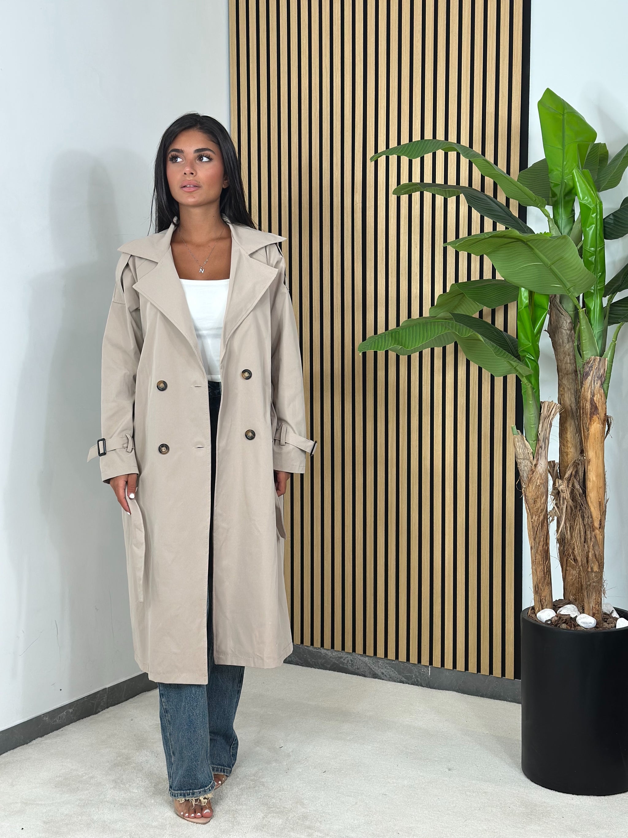 Trench Oriana